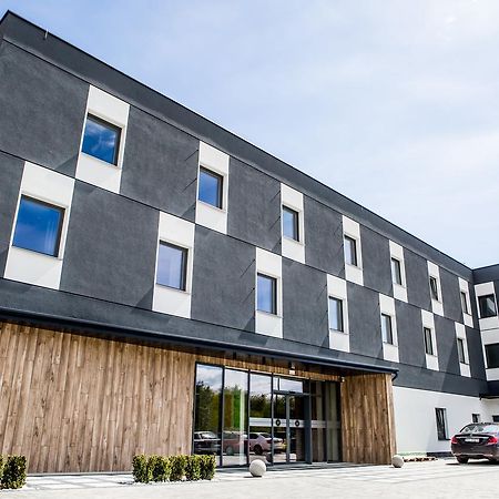 Hotel Mazurek Koło エクステリア 写真