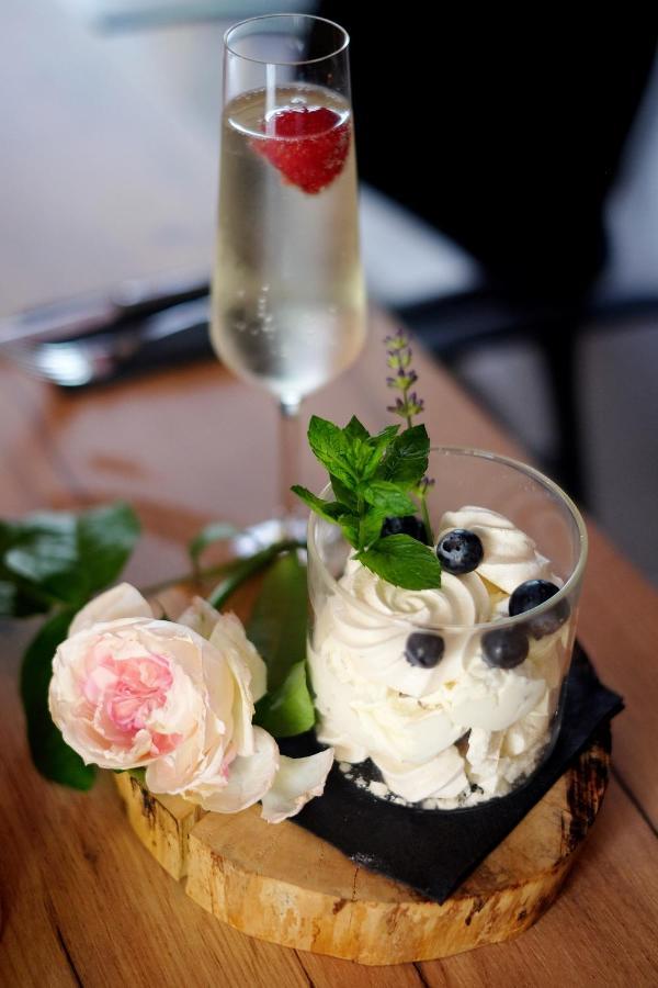 Hotel Mazurek Koło エクステリア 写真