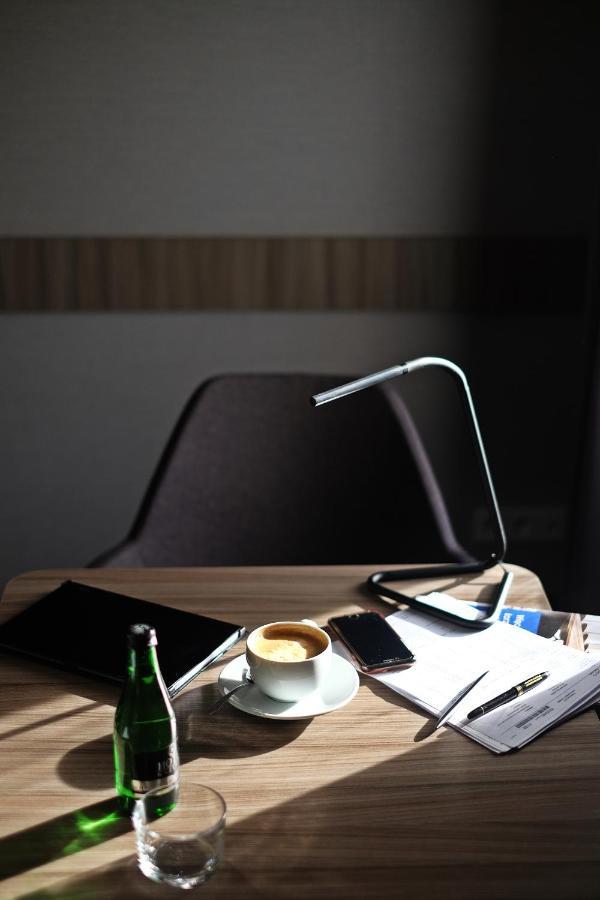 Hotel Mazurek Koło エクステリア 写真