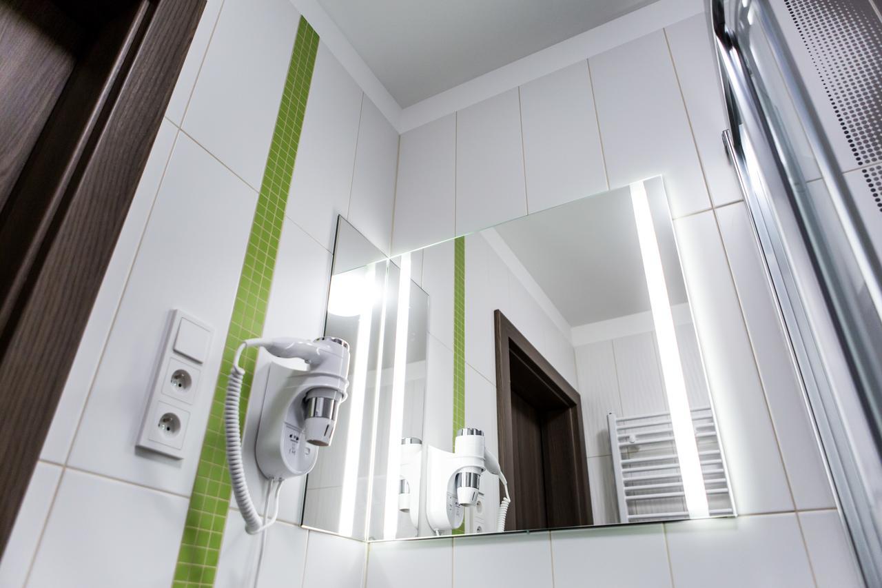 Hotel Mazurek Koło エクステリア 写真